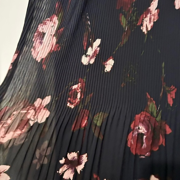 DKNY multi floral Accordion Pleated Neck Tie Sleeveless Shift Dress Sz 6 - Picture 9 of 12